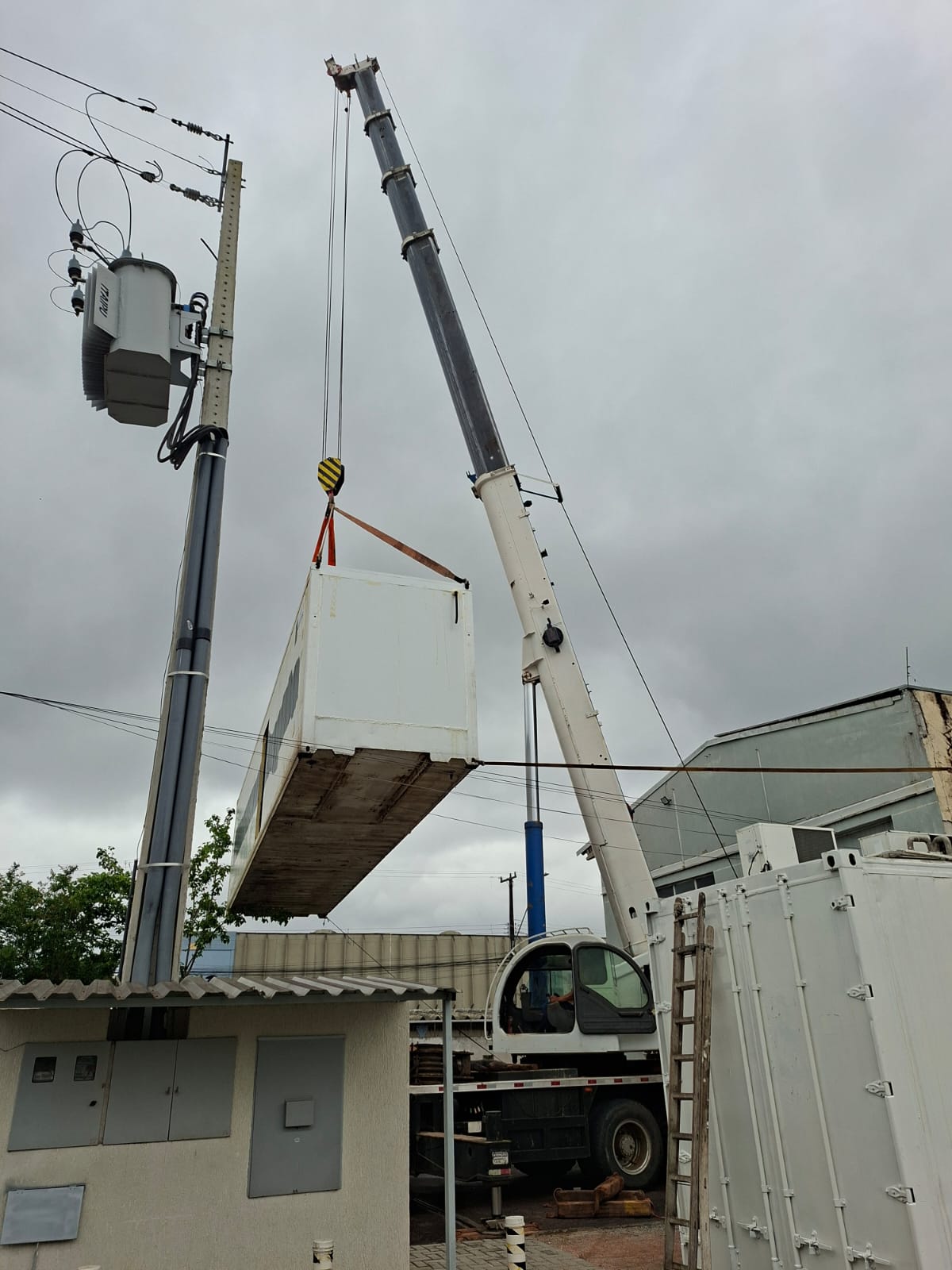 Serviço de guindaste