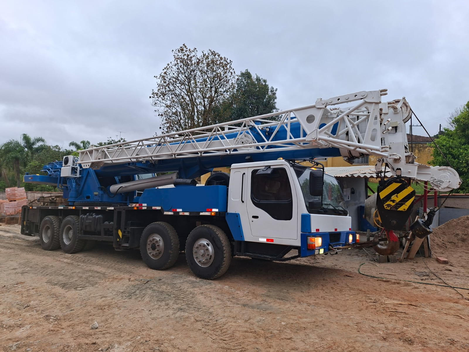 guindaste  raio total